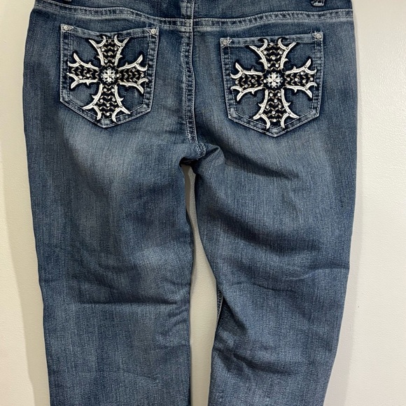 Classic Blue Denim Jeans - Picture 4 of 5